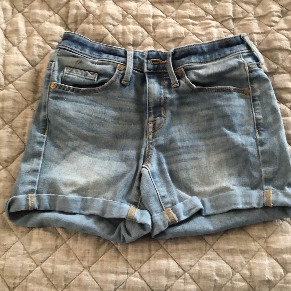 Mossimo High Rise Midi Shorts size 00.